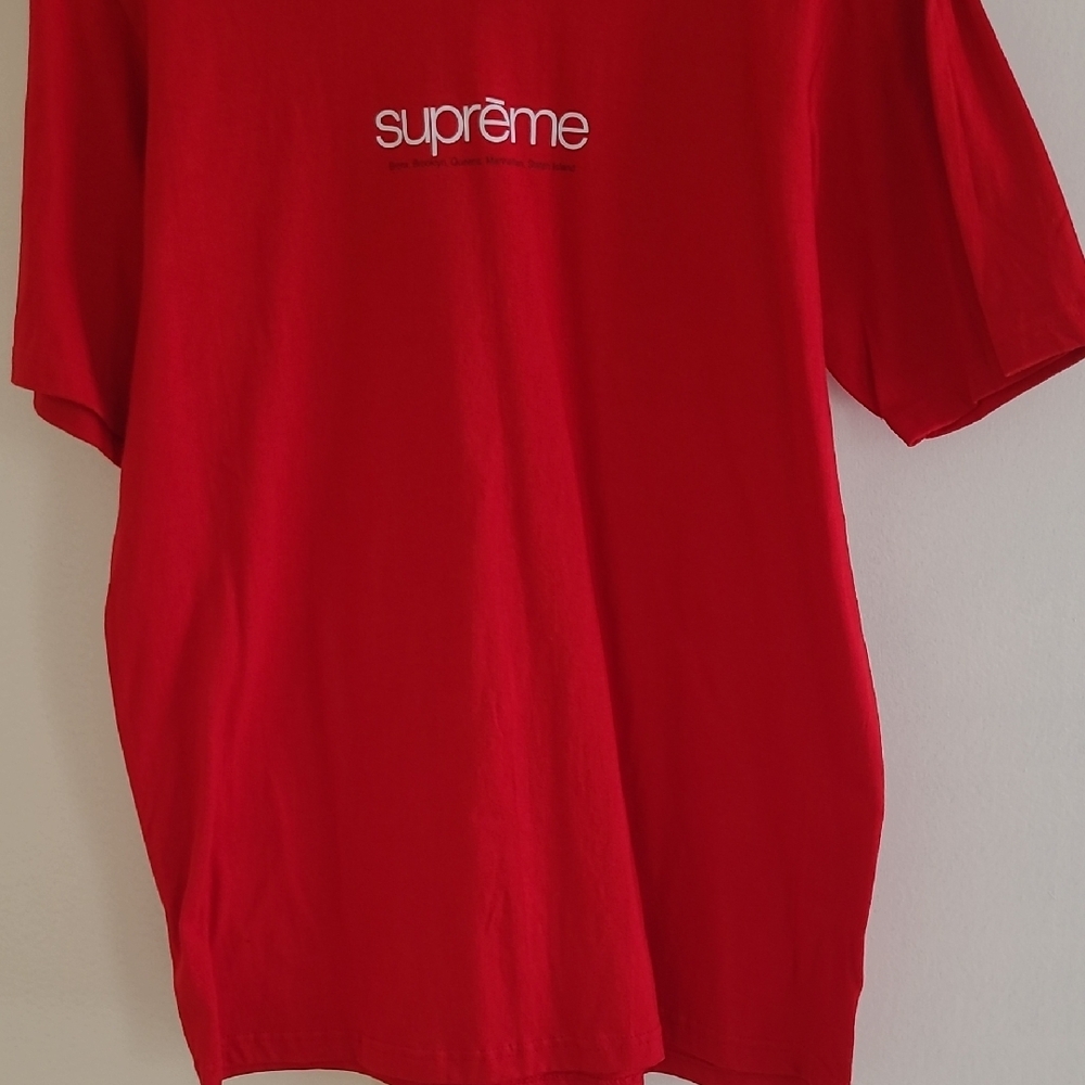 Supreme Red Tee - Picture 2 of 2